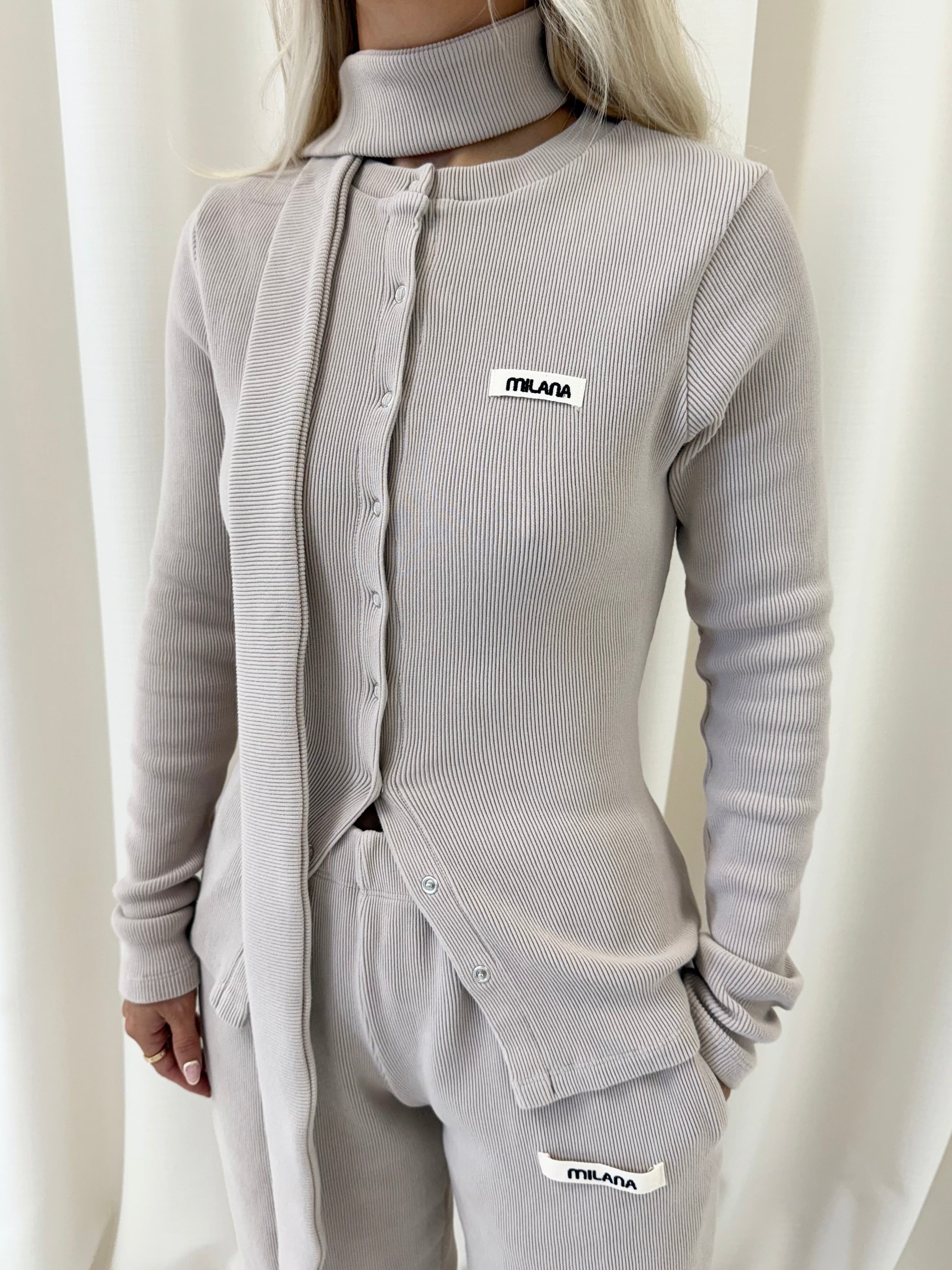 Stone Core Button Soft Rib Long Sleeve.