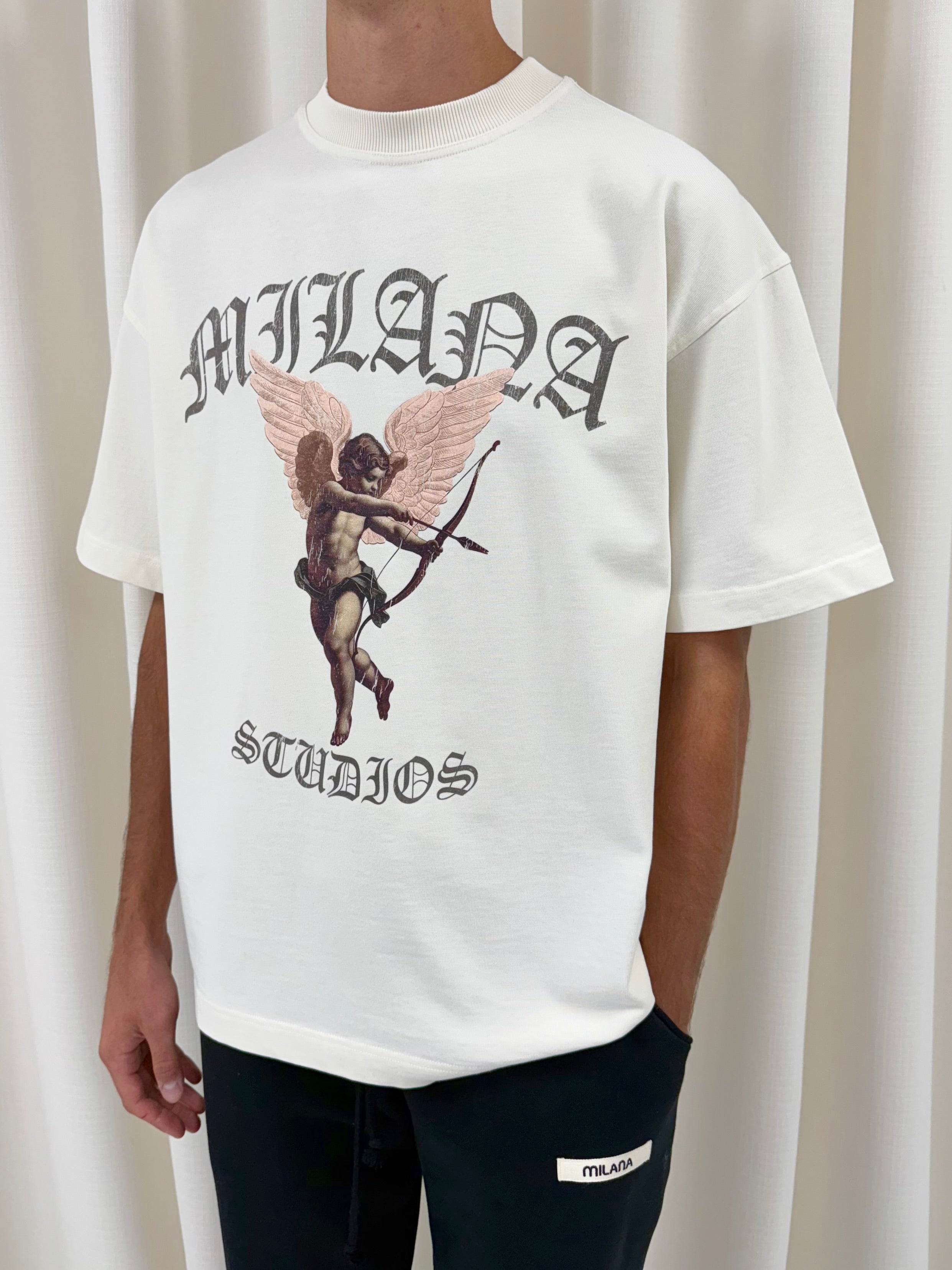 Cream Vintage Cherub Heavyweight T-shirt.