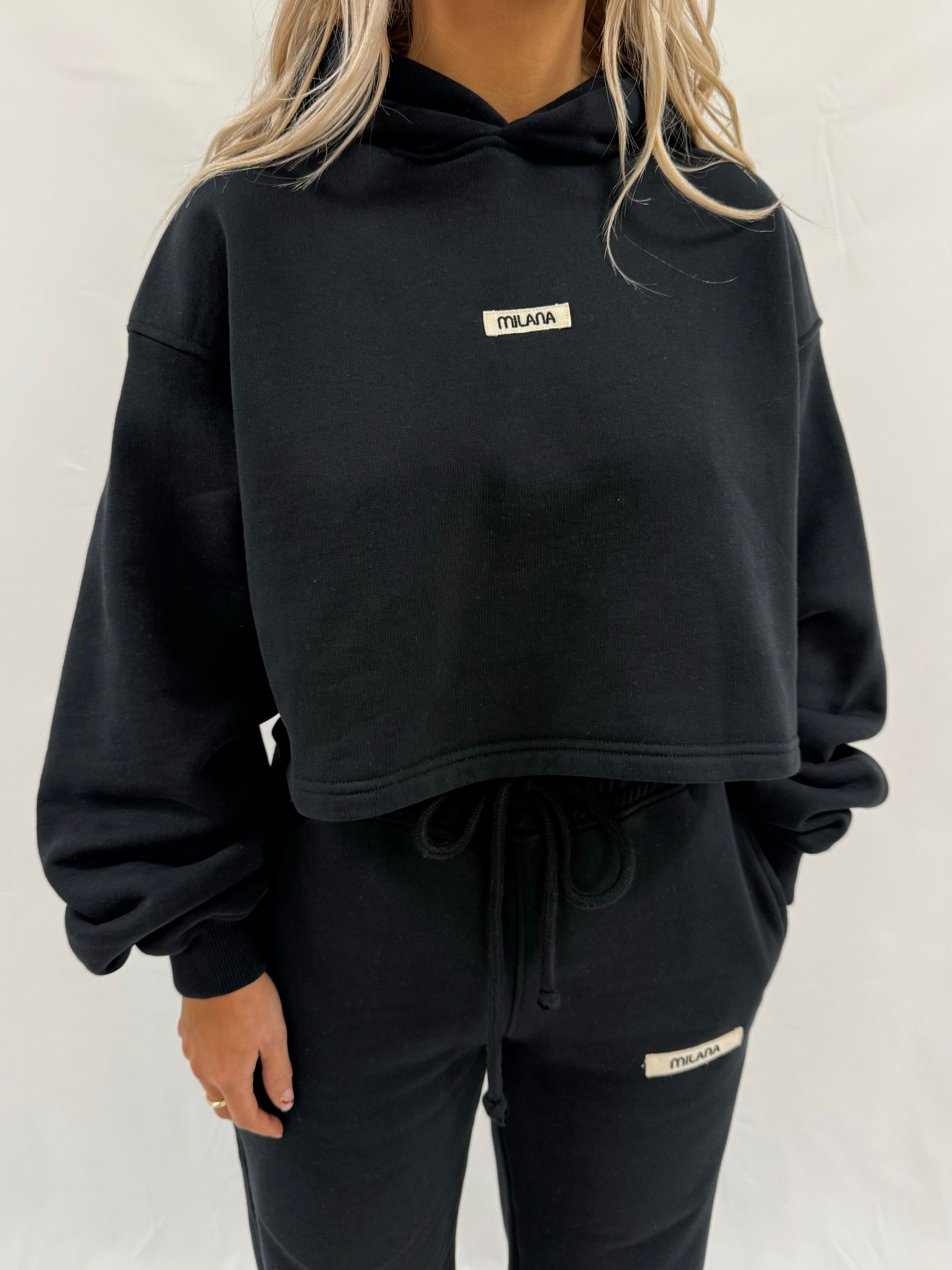 Black Core Heavyweight Cropped Hoodie.