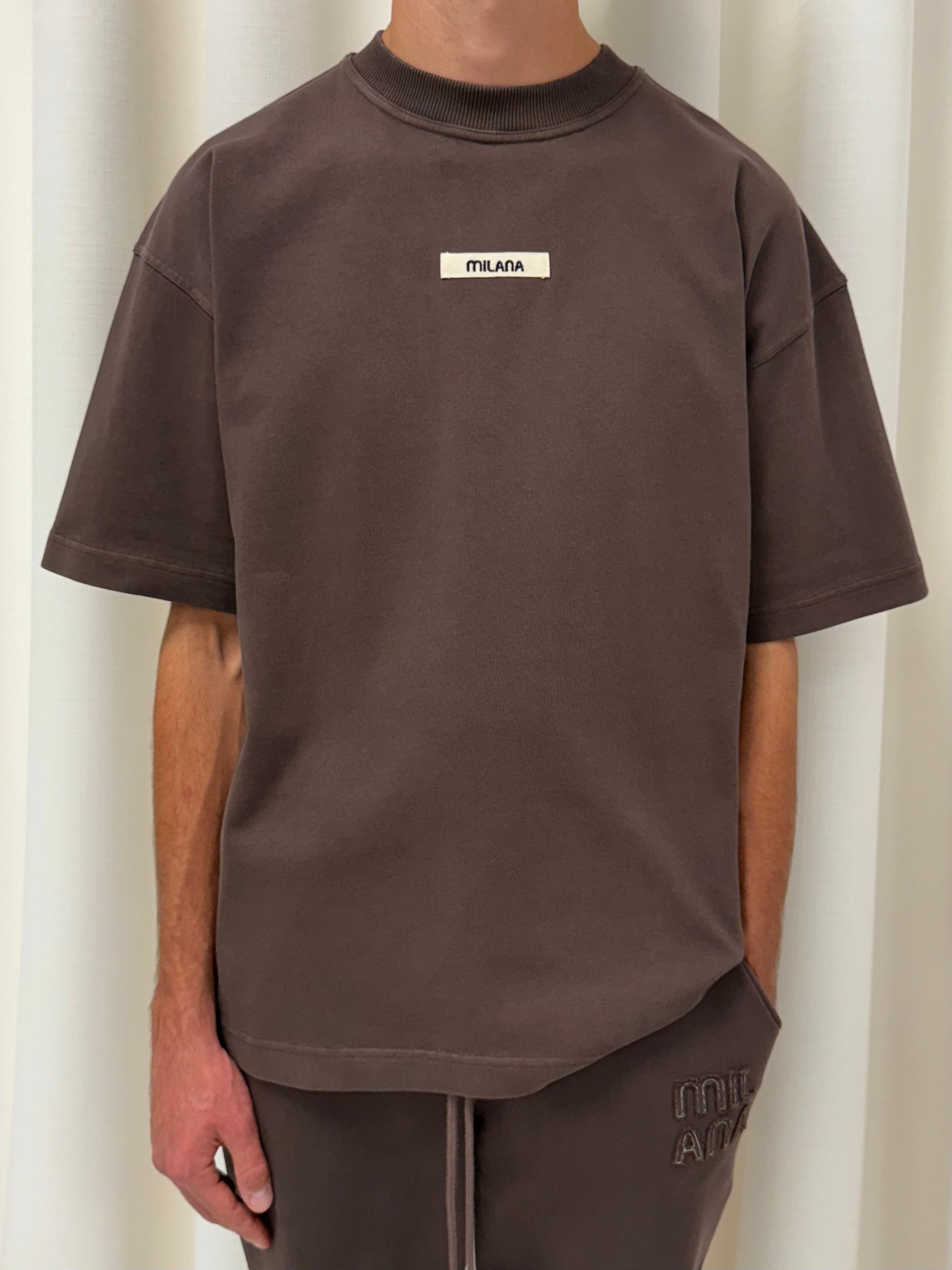 Chocolate Brown Core Heavyweight T-shirt.