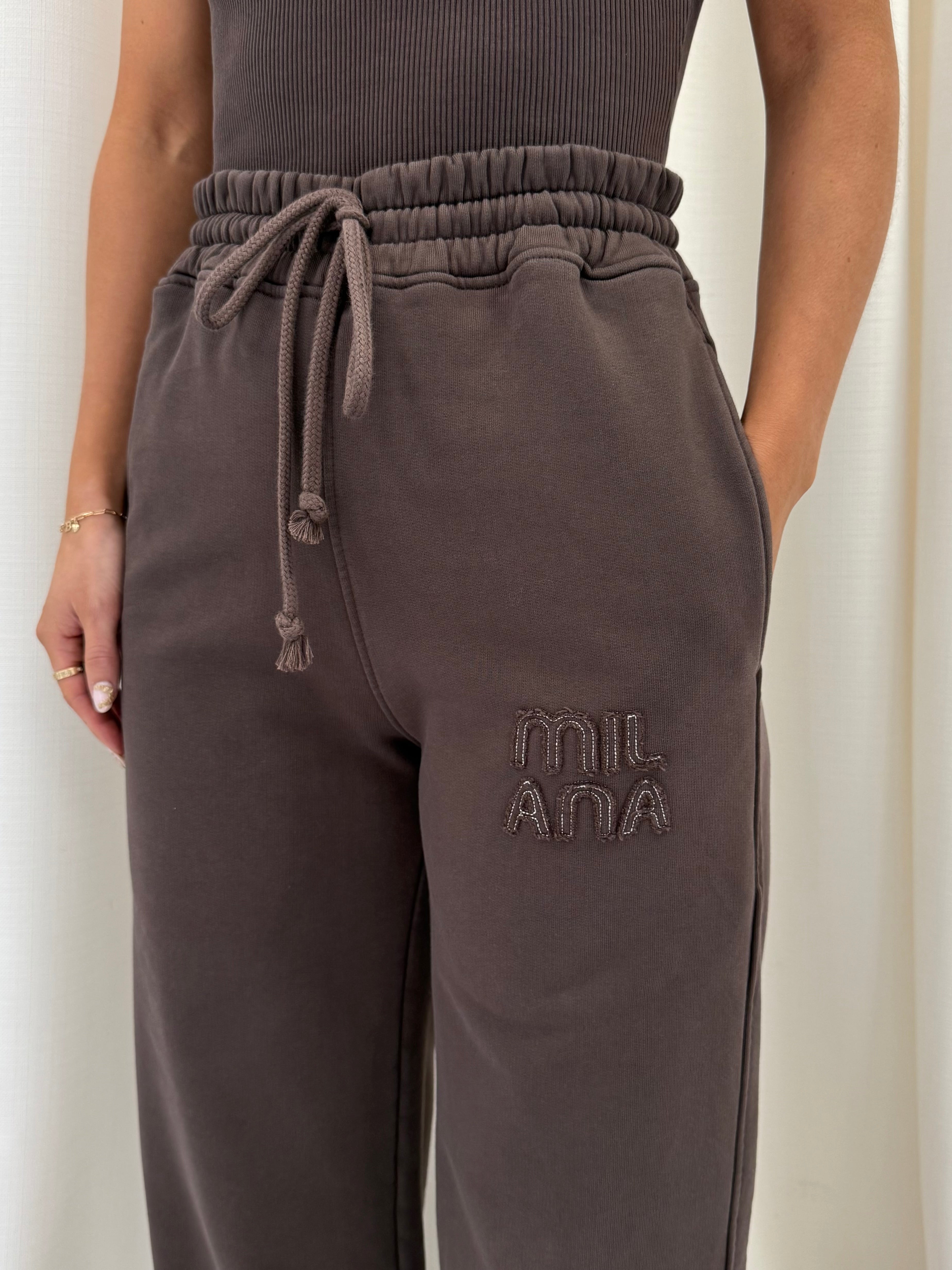 Chocolate Milana Appliqué Heavyweight Wide Sweatpants.