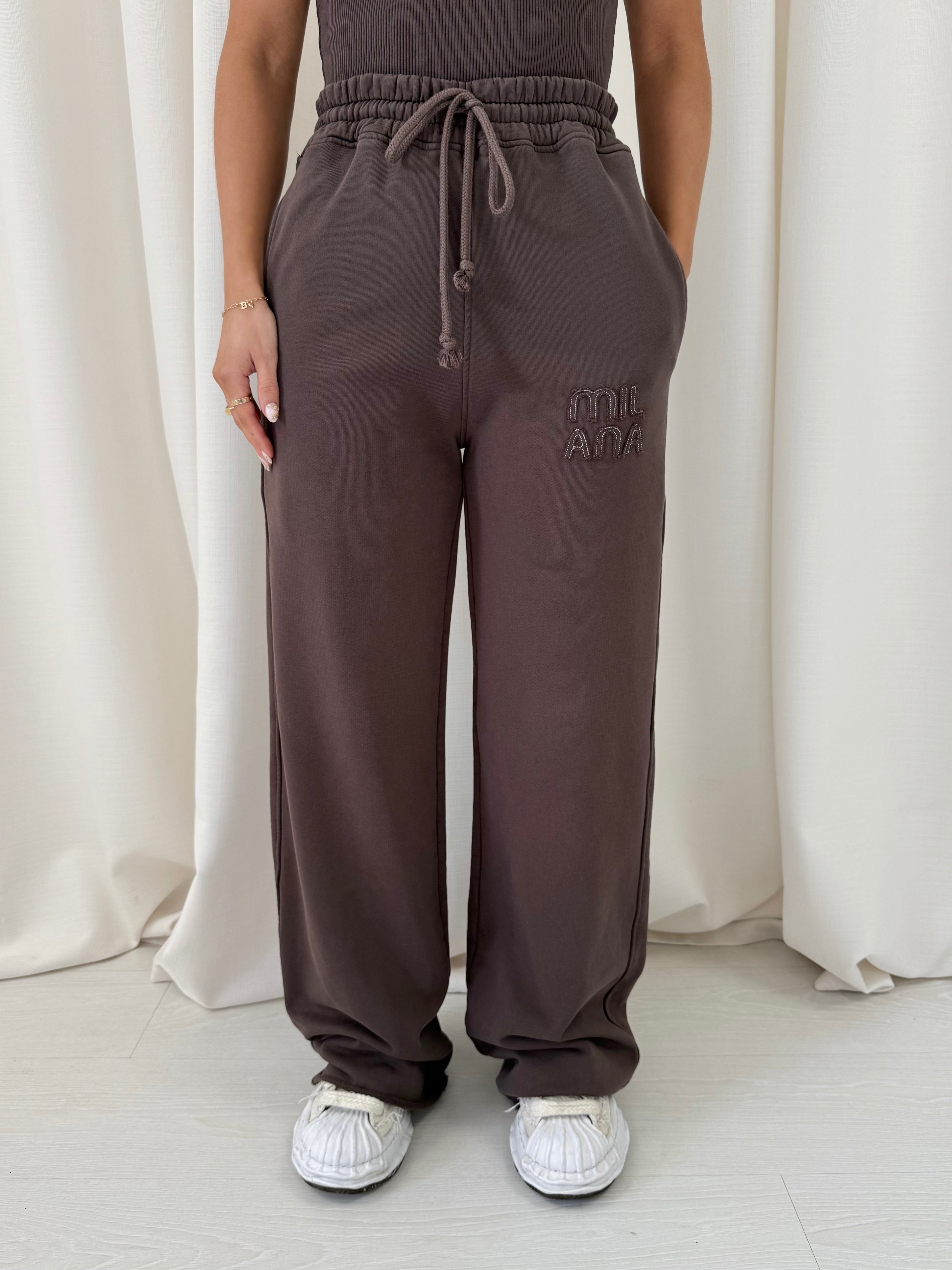 Chocolate Milana Appliqué Heavyweight Wide Sweatpants.