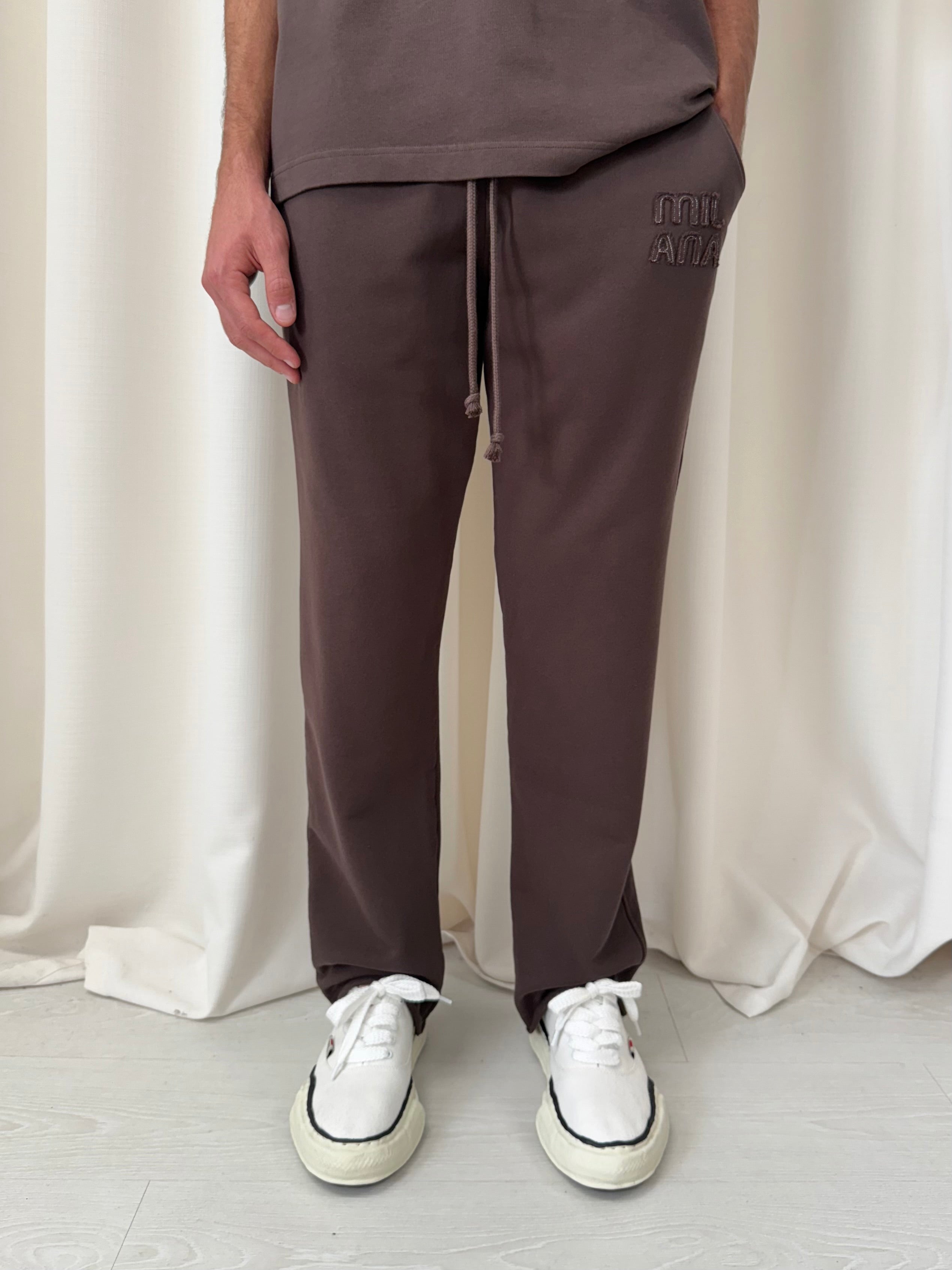 Chocolate Milana Appliqué Heavyweight Relaxed Sweatpants.