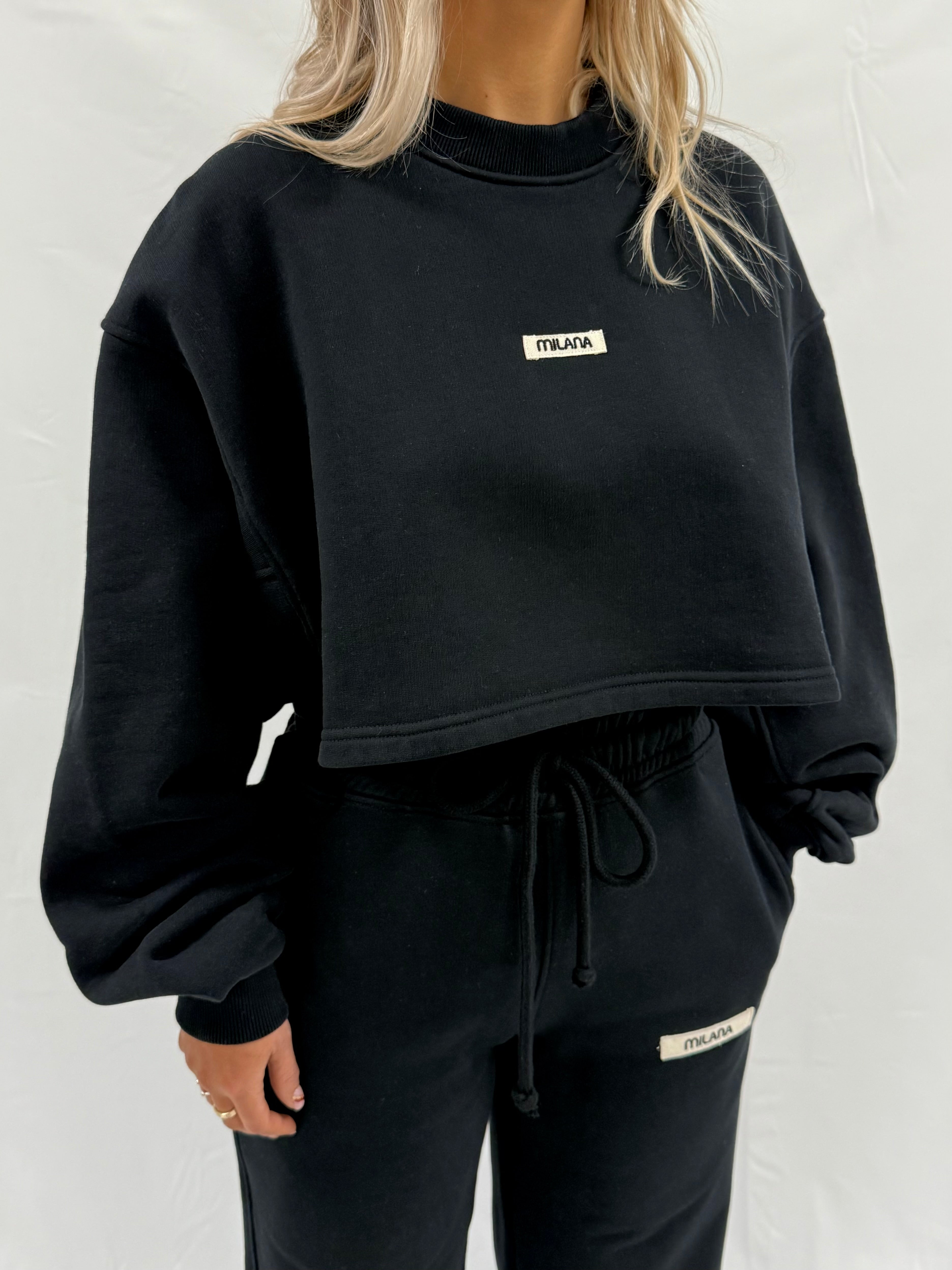 Black Core Heavyweight Cropped Sweatshirt.