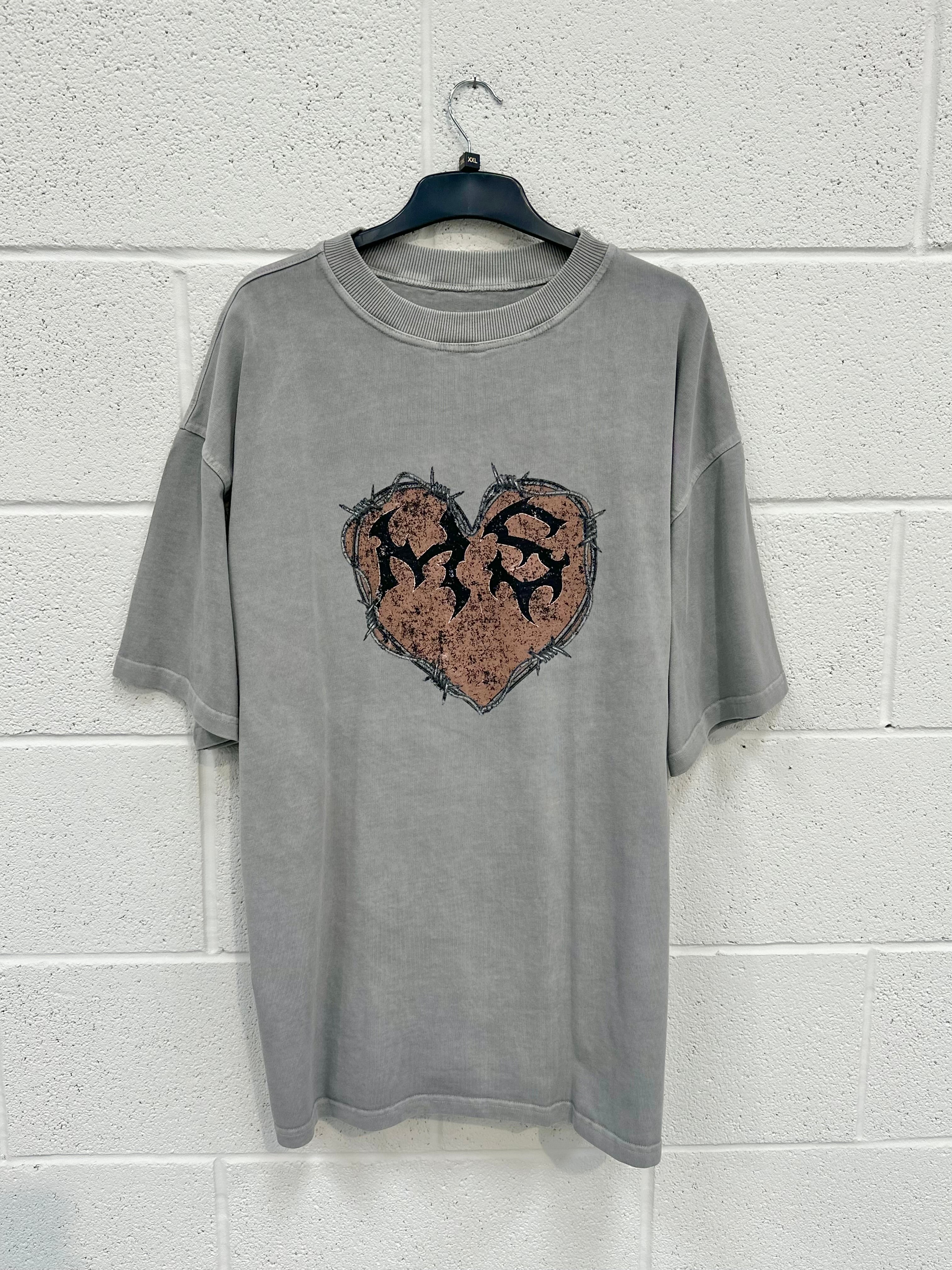 #N25 Washed Grey Heart Heavyweight T-shirt.