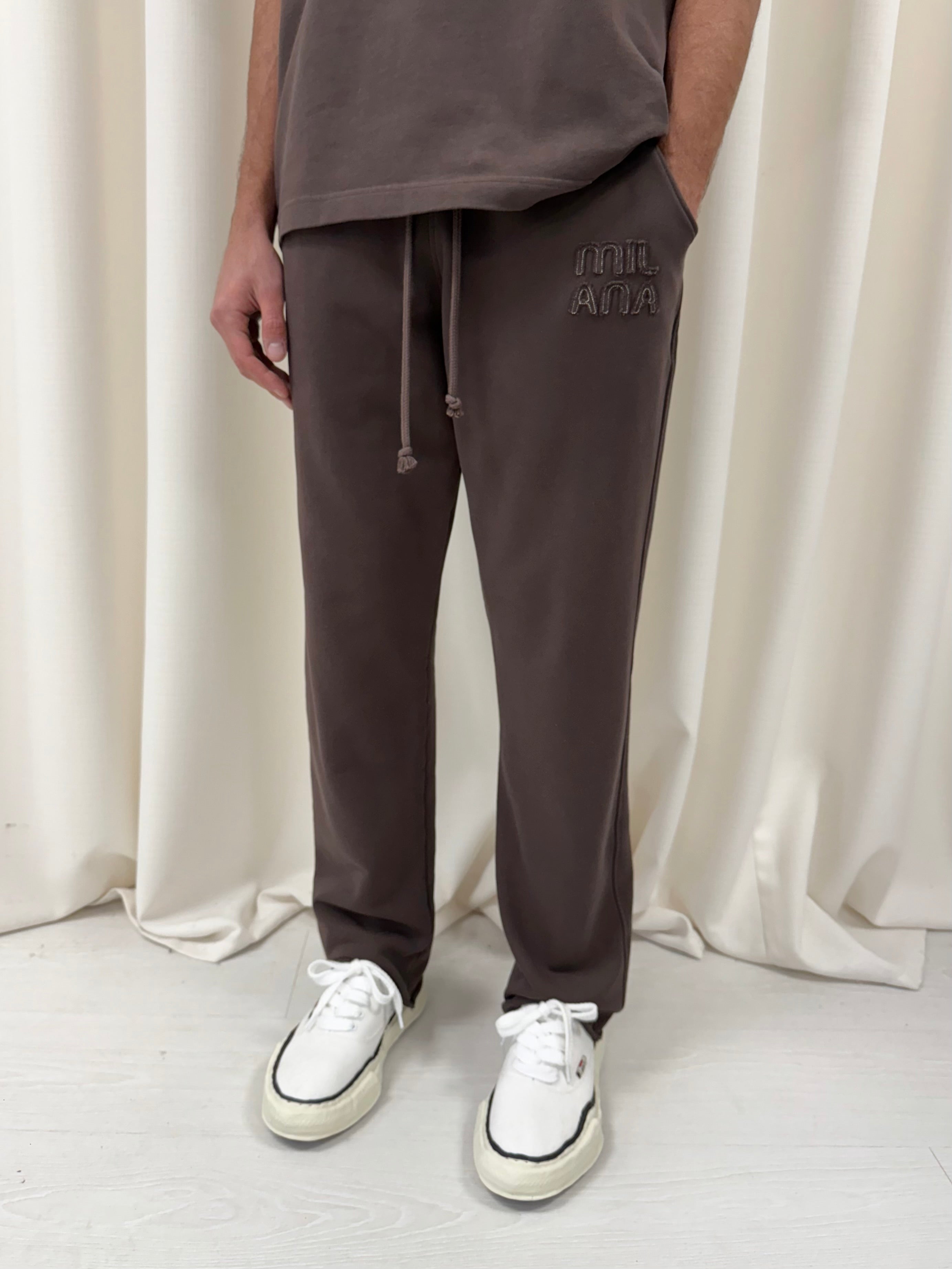 Chocolate Milana Appliqué Heavyweight Relaxed Sweatpants.
