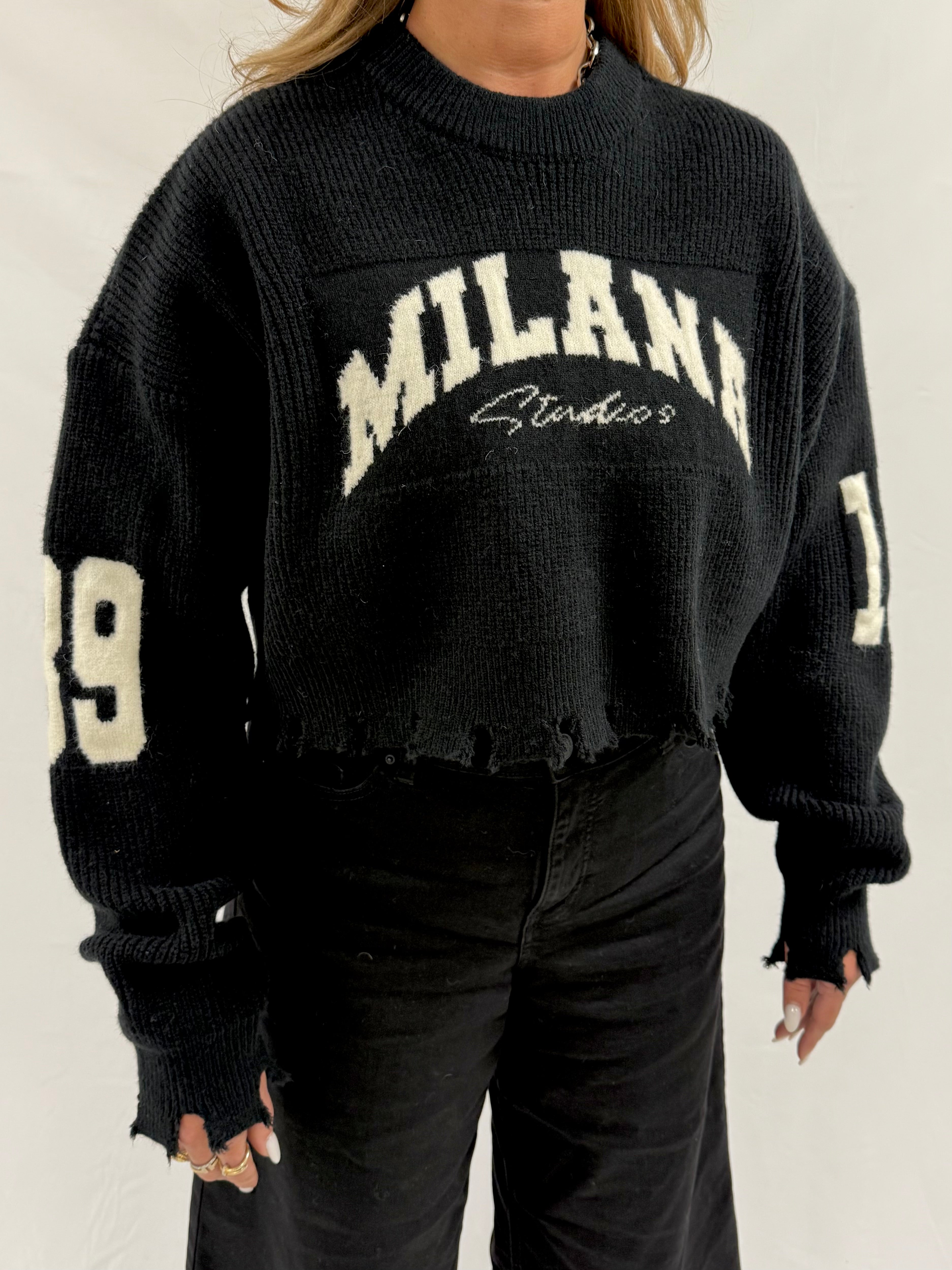 Black 1989 Heavyweight Cropped Knitted Sweatshirt.