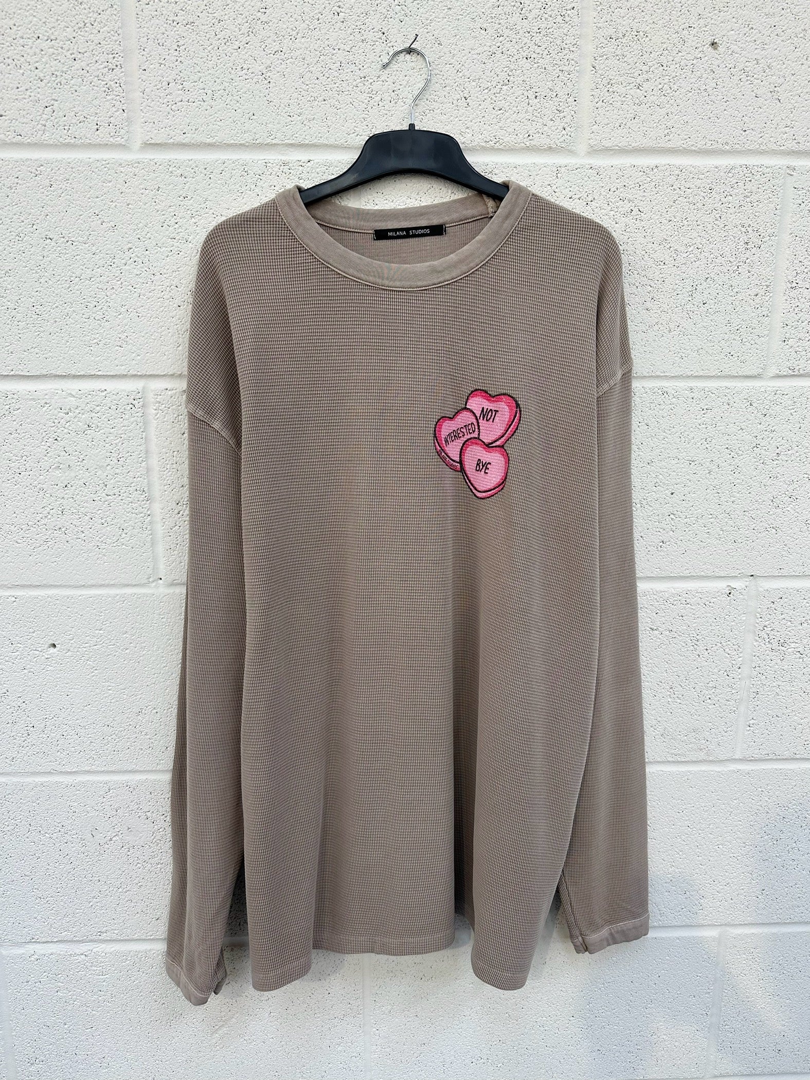 #W6 Washed Taupe Hearts Waffle Heavyweight Long Sleeve.