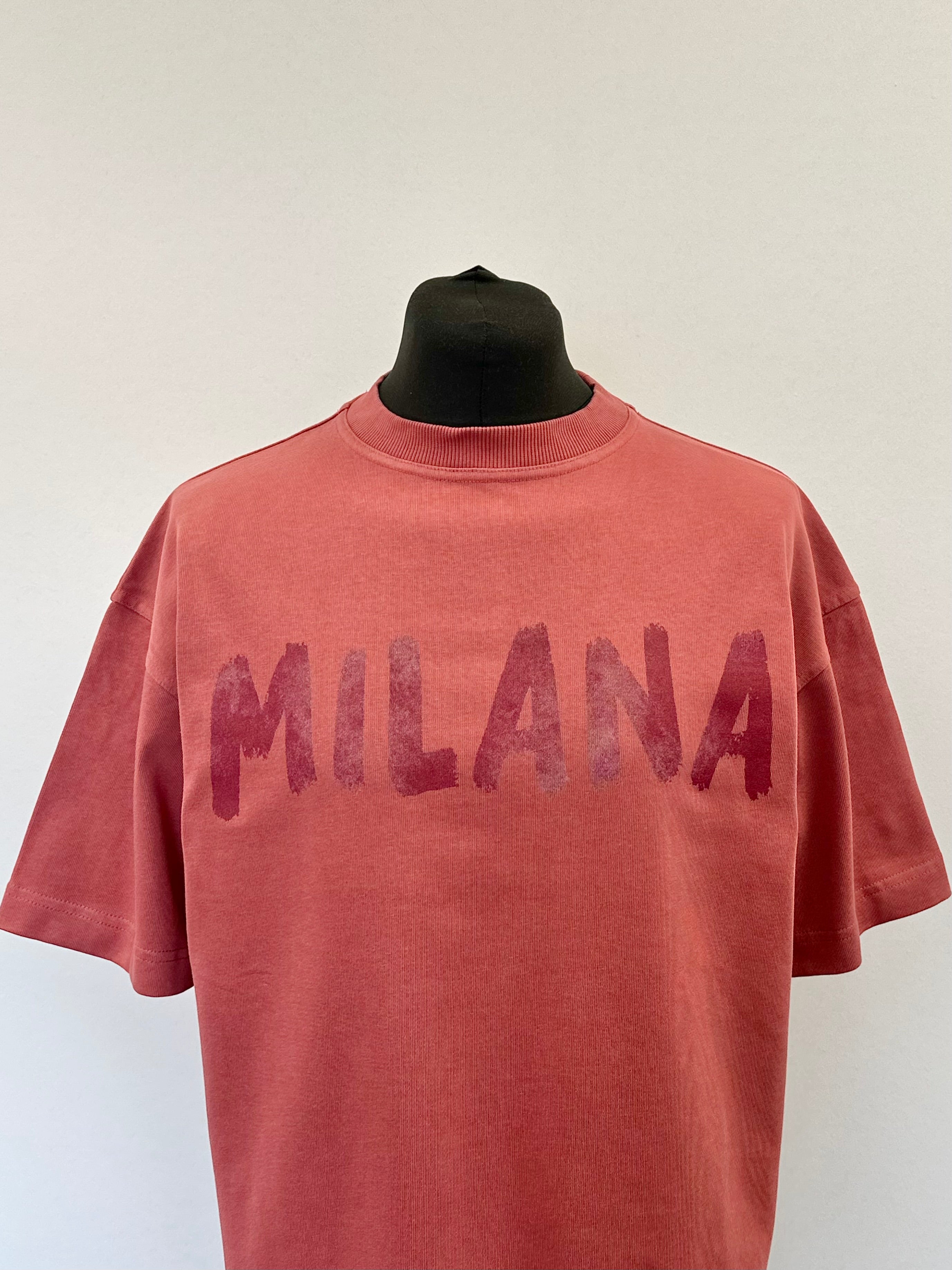 Mauve Paint Heavyweight T-shirt.