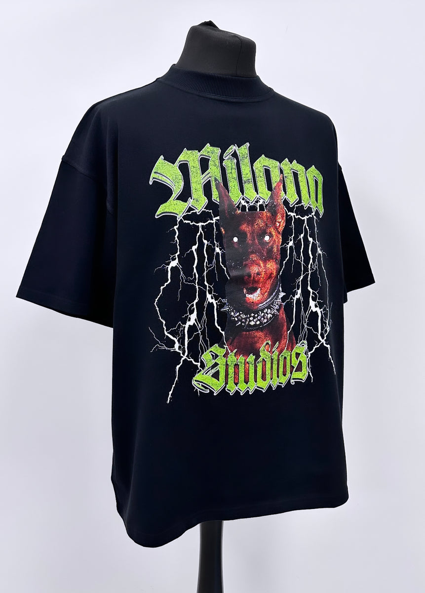 Black Heavyweight Graphic T-shirt. – Milana Studios