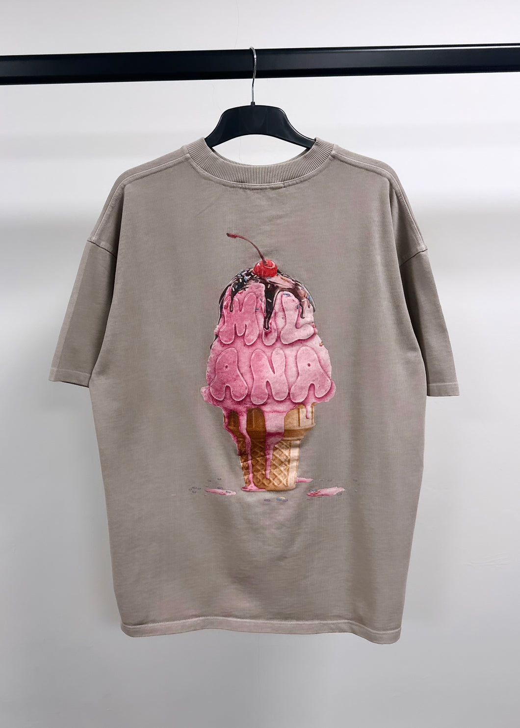 Washed Taupe Ice Cream Heavyweight T-shirt.