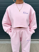 Load image into Gallery viewer, Pink Essential Cropped Sweatshirt.