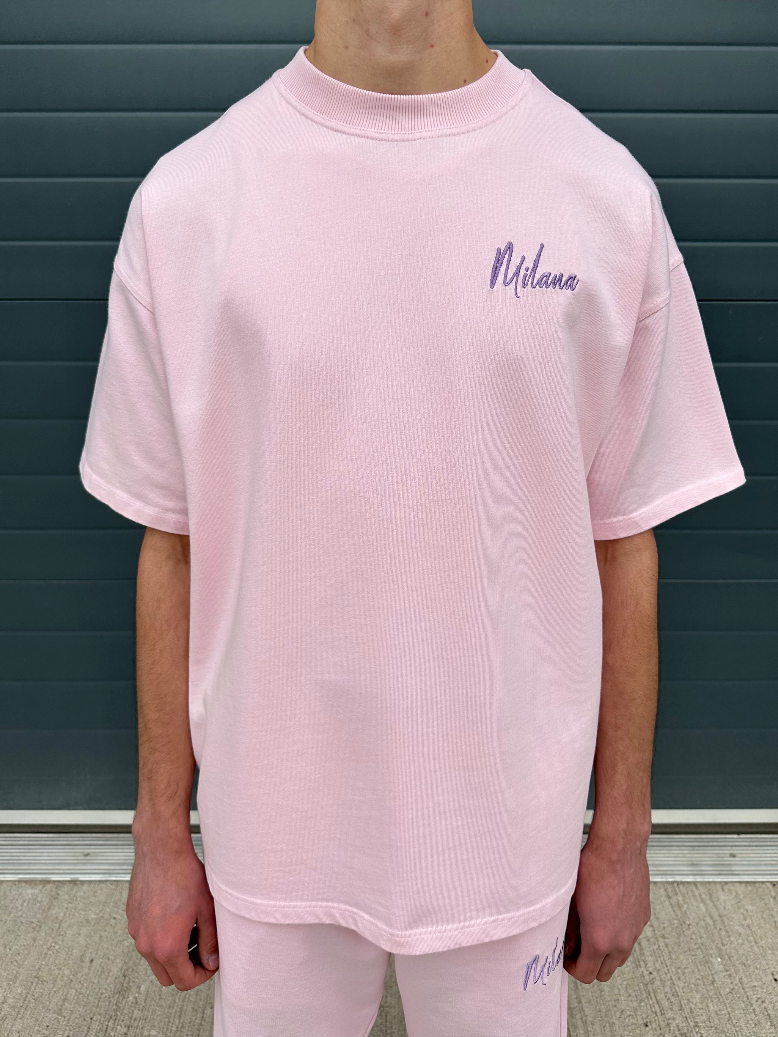Pink Heavyweight Essentials T-shirt.